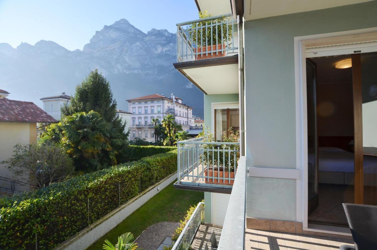 Residence Alle Palme Riva del Garda Exterior photo
