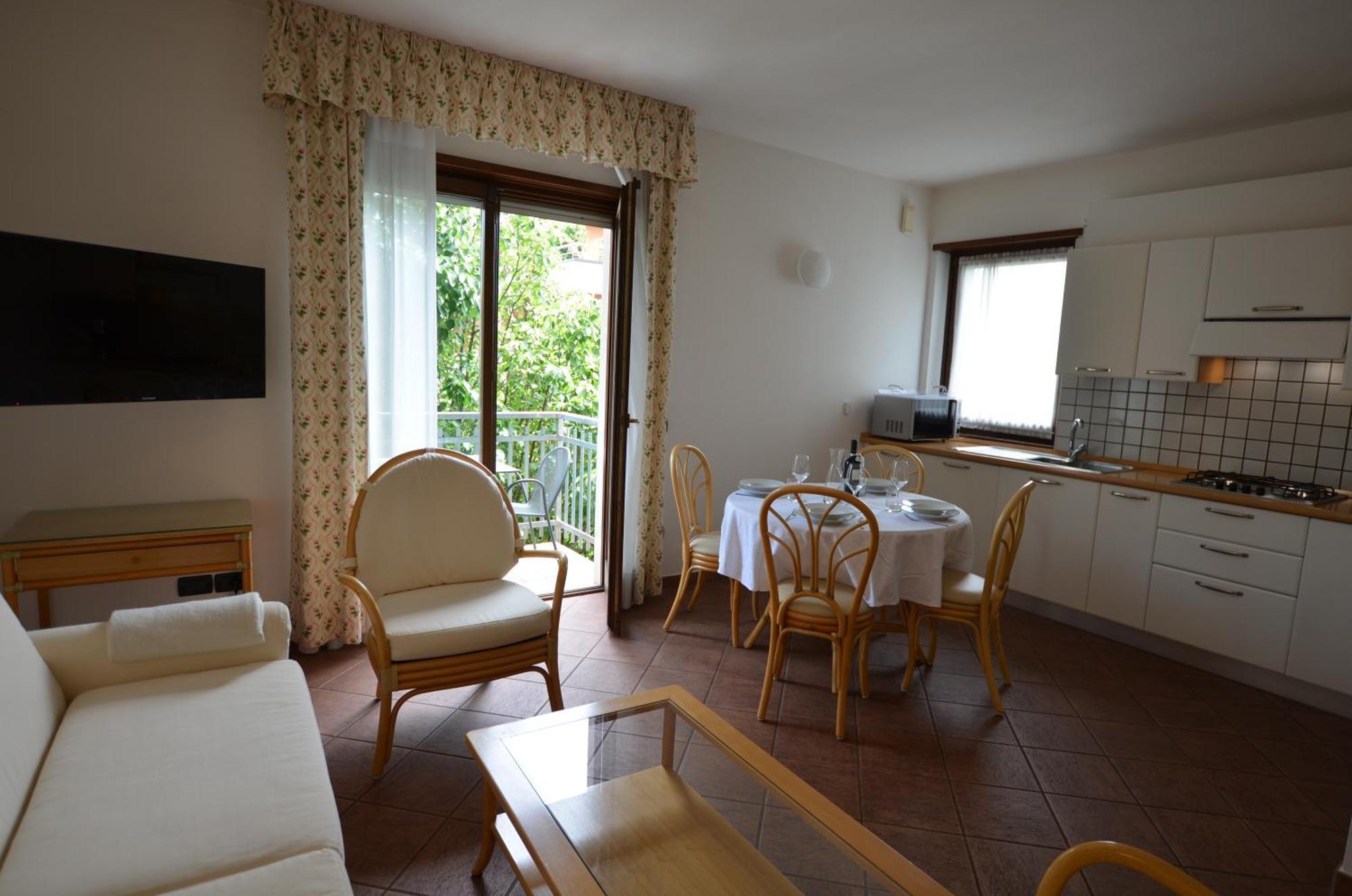 Residence Alle Palme Riva del Garda Room photo
