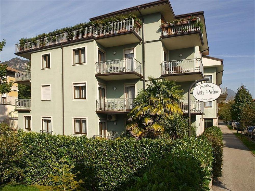 Residence Alle Palme Riva del Garda Exterior photo