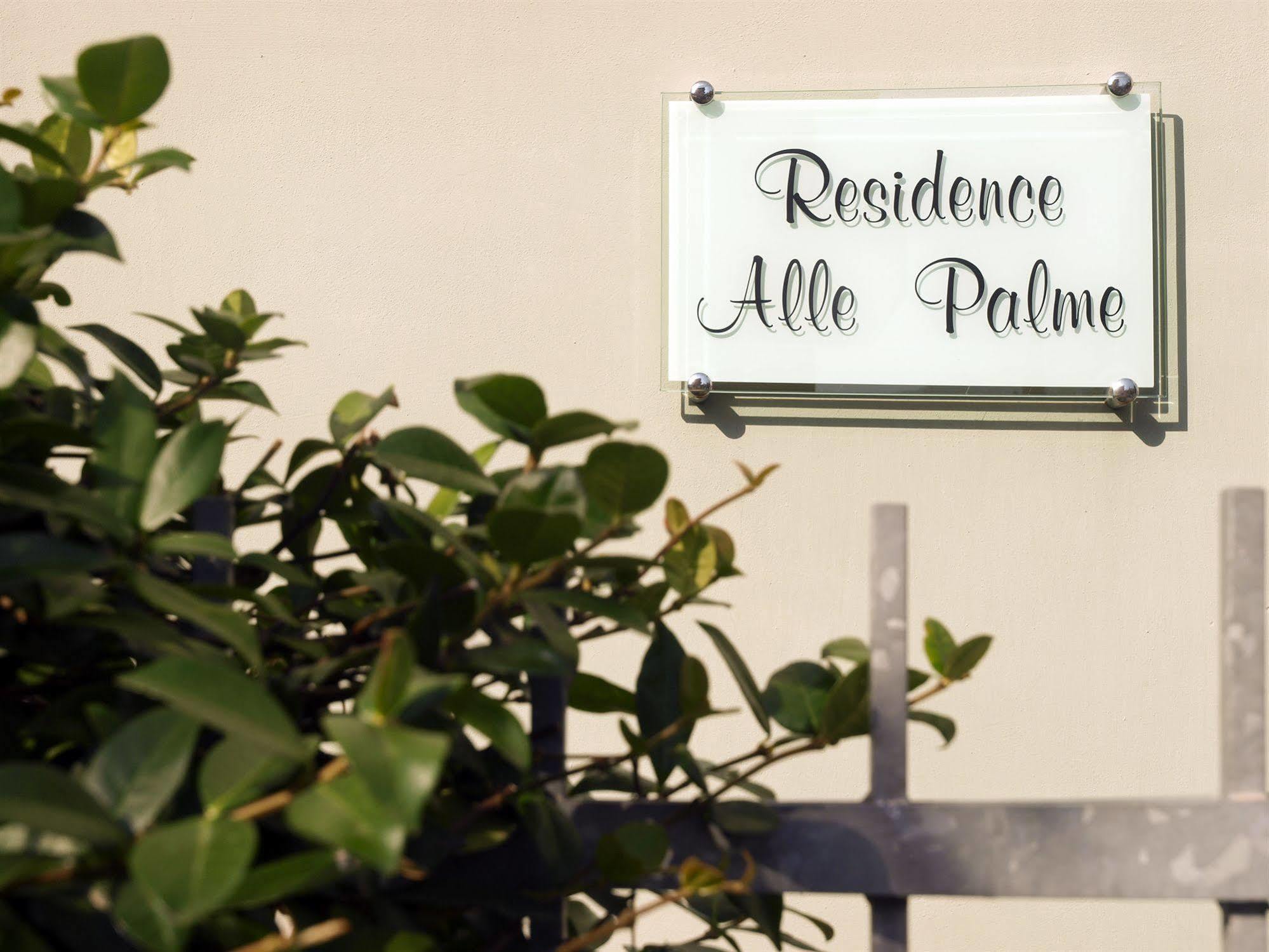 Residence Alle Palme Riva del Garda Exterior photo